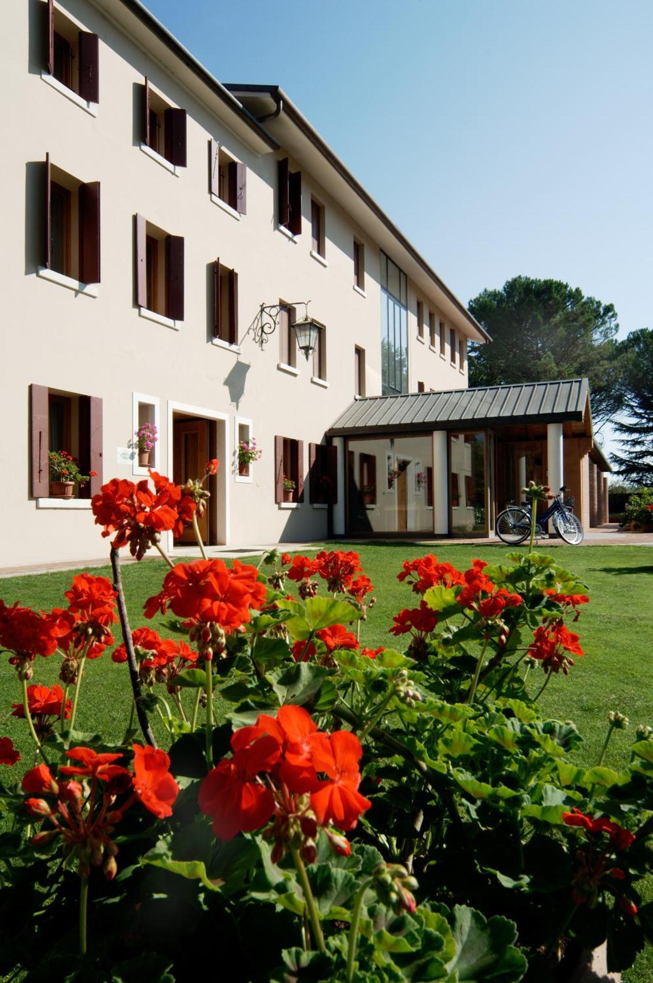 Hotel Del Parco Ristorante Loris Пиеве ди Солиго Екстериор снимка