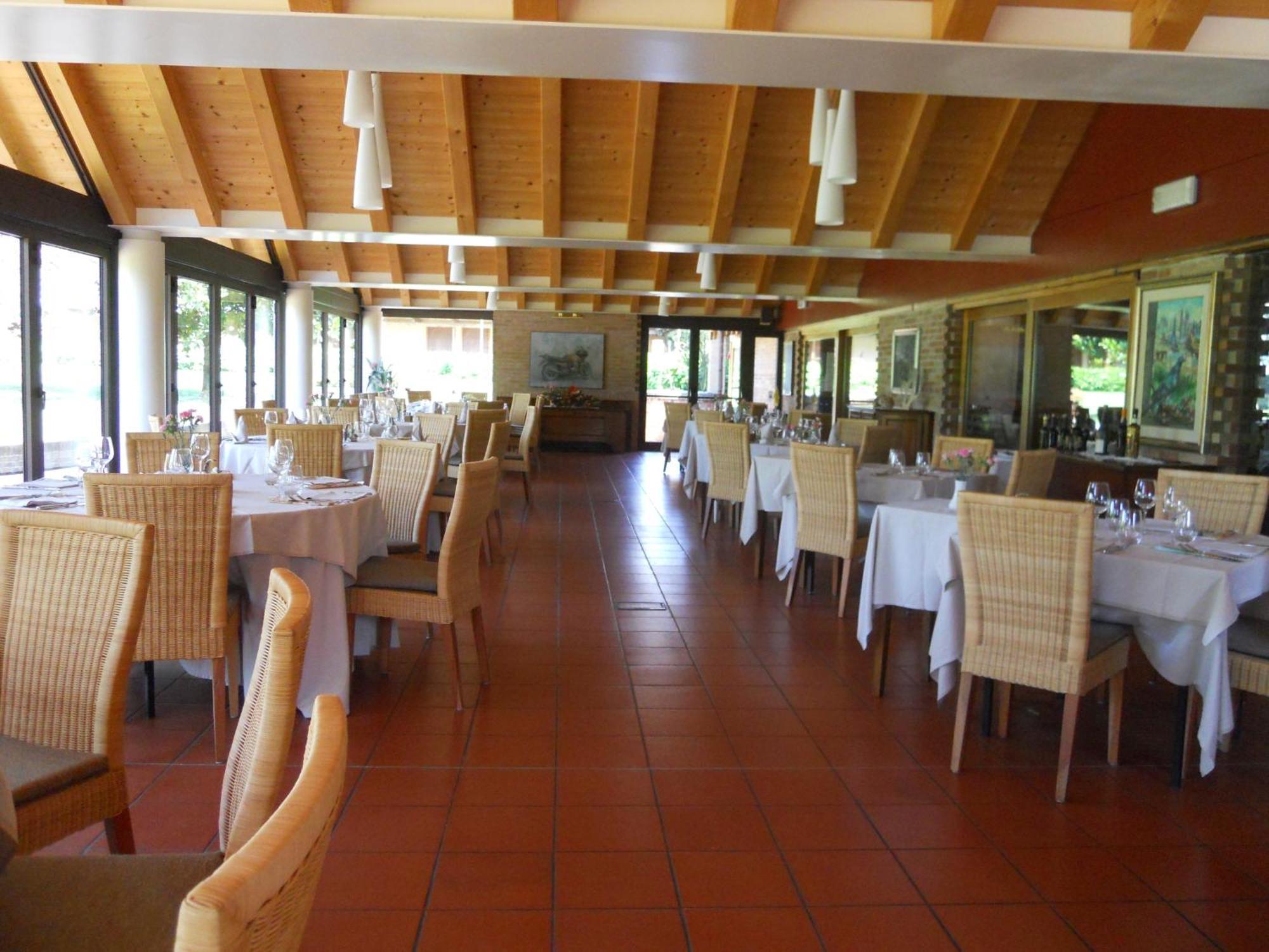 Hotel Del Parco Ristorante Loris Пиеве ди Солиго Екстериор снимка