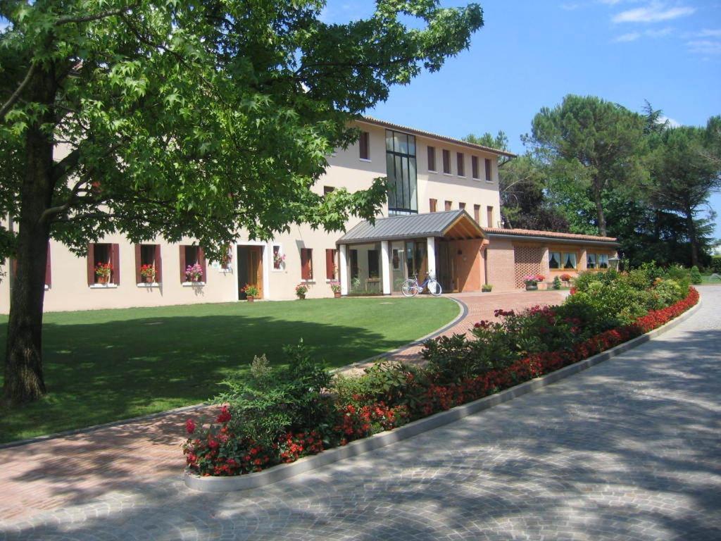 Hotel Del Parco Ristorante Loris Пиеве ди Солиго Екстериор снимка